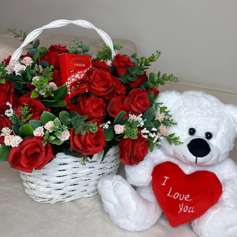 Rose Bud Basket Valentine's Set